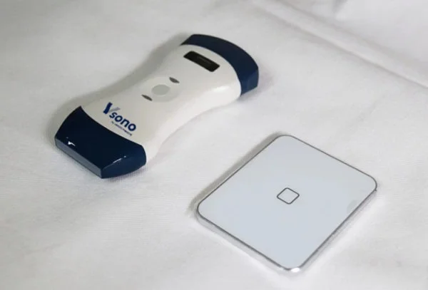 With the Vsono-CL3, doctors have the possibility to conduct both deep and shallow ultrasound scanning using only one handheld pocket-size probe, without the burden of taking 2 devices every time an examination is needed.